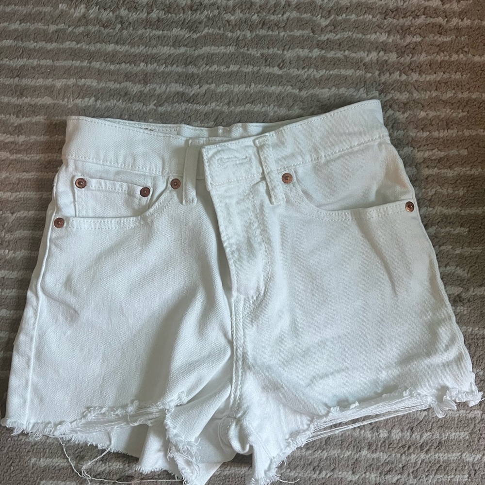Levi high rise shorts